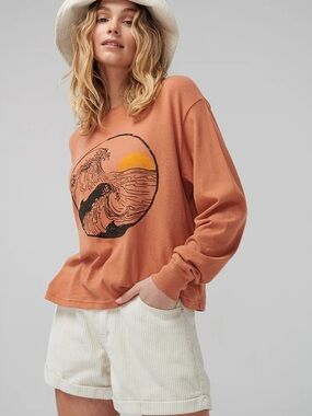 Ghanda Wave Brittney Longsleeve